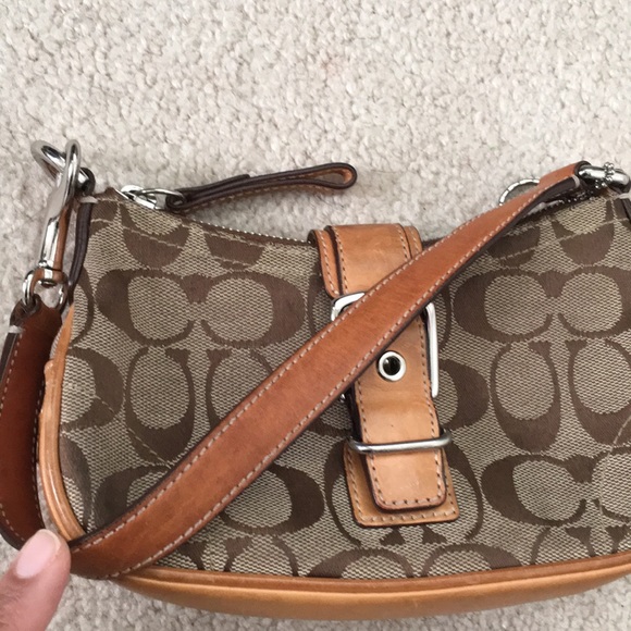 Coach Handbags - Coach Wristlet purse
